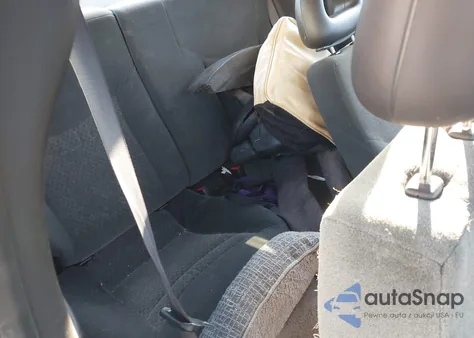 2004 Saturn Ion 3 z USA, uszkodzony, nr VIN 1G8AW12F44Z112824